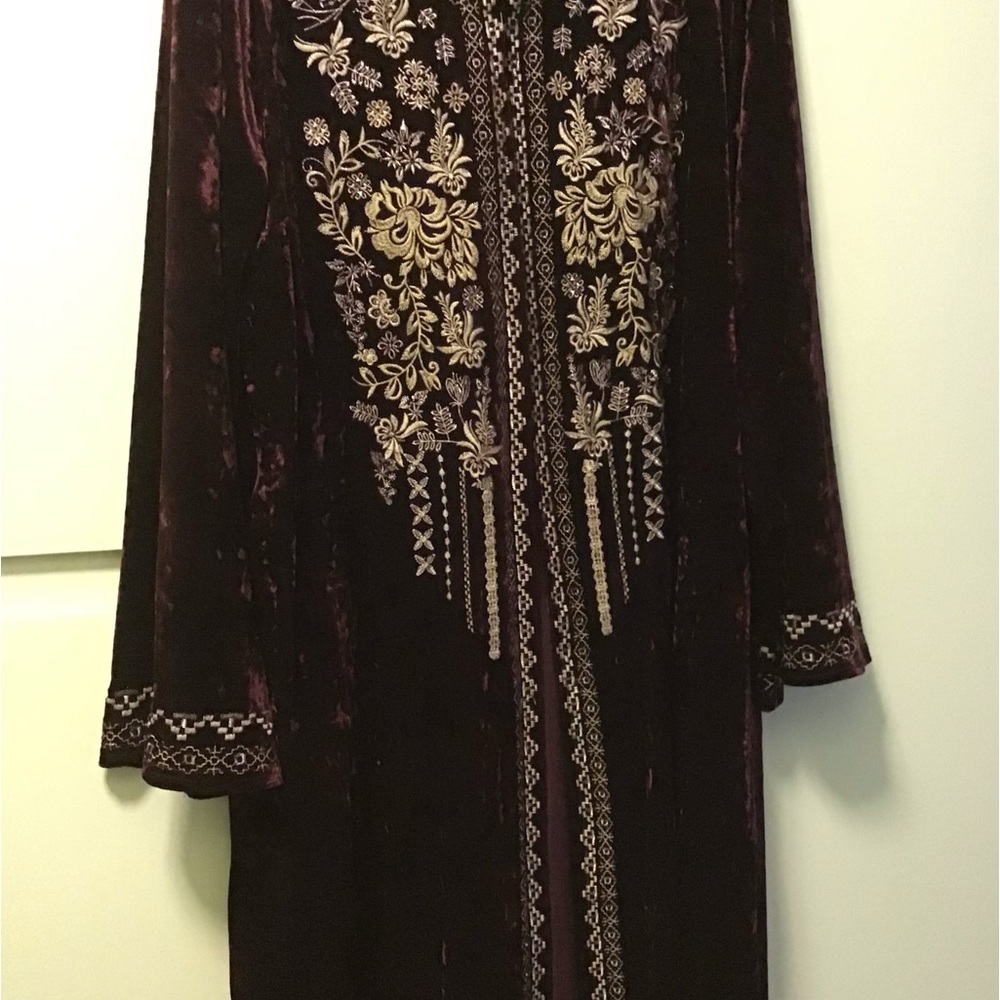 NWT ANDREE Embroidered Velvet Burgundy Cardigan Kaftan Kimono Duster Size Large